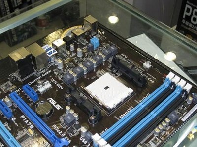 全固態扎實用料，性價比之選 華碩F1A75主板僅售640元