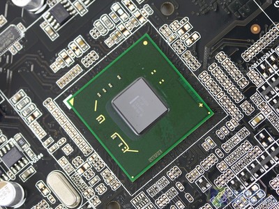 無人能出其右 華碩超強(qiáng)Z68大板視覺盛宴