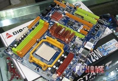 映泰128M顯存TA790GX 非全固態(tài)主板的經(jīng)典之選